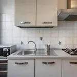 Casa Cristina Bright And Spacious Rome Apartment